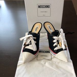 Moschino shoes,size 7,feets small,black and white.